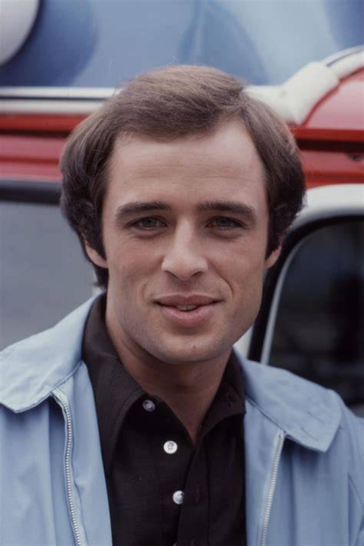 Remembering Joe Penny: The Smooth Investigator from Our Favorite 80s Dramas