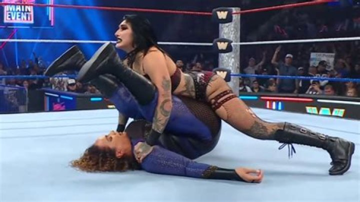 Rhea Ripley's Viral Twerking Moment: Unpacking the Unforgettable Fan Reaction
