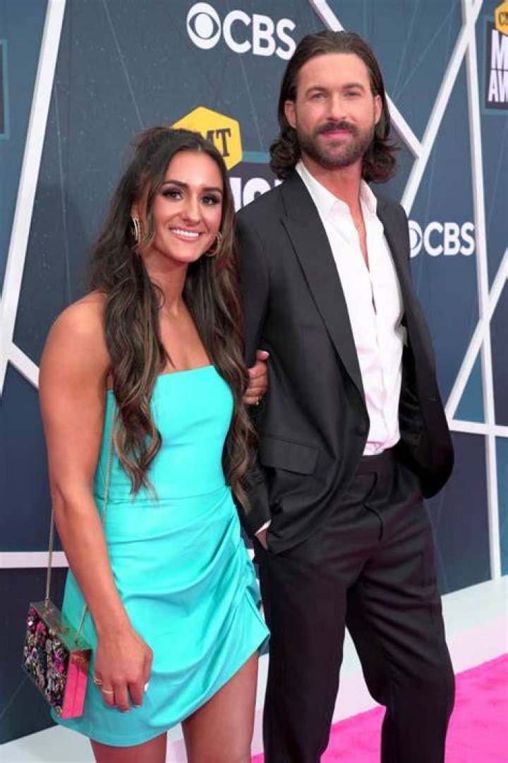 Riley Green Girlfriend: Unpacking the Truth About His Dating Life