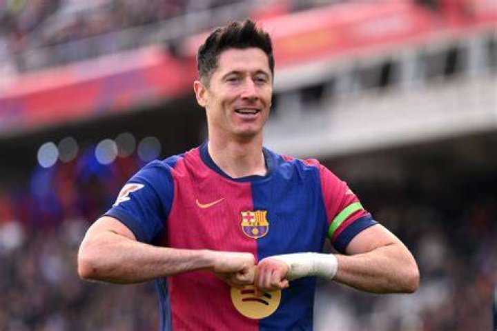 Robert Lewandowski Birthdate: Celebrating a Football Legend's Special Day