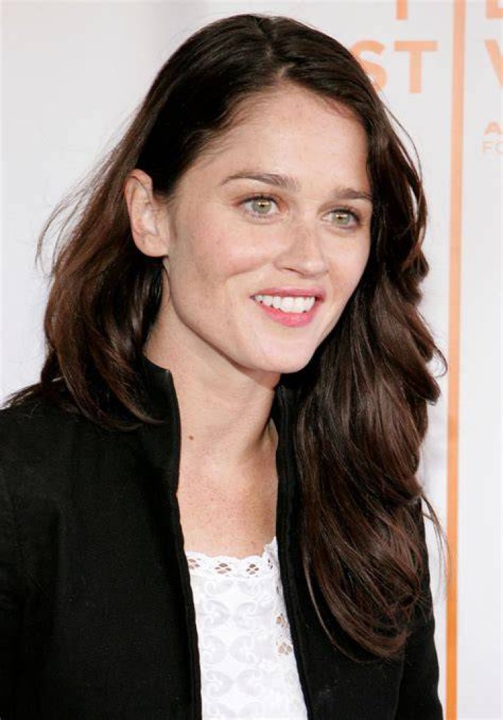 Robin Tunney: From Cult Classic Witch to Enduring Screen Presence