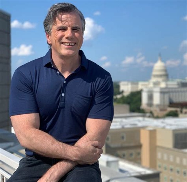 Searching for Tom Fitton Daughters: Public Curiosity and Private Lives