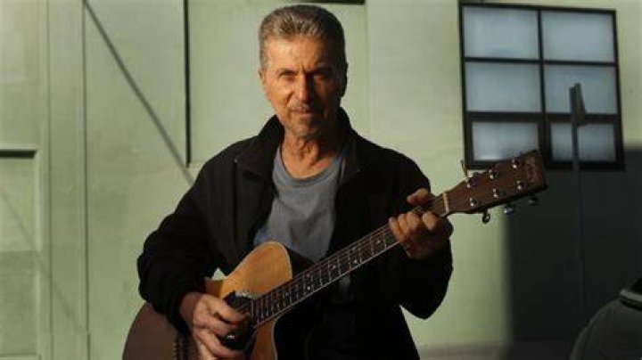 Uncovering Johnny Rivers Net Worth: A Look at a Music Legend's Financial Journey