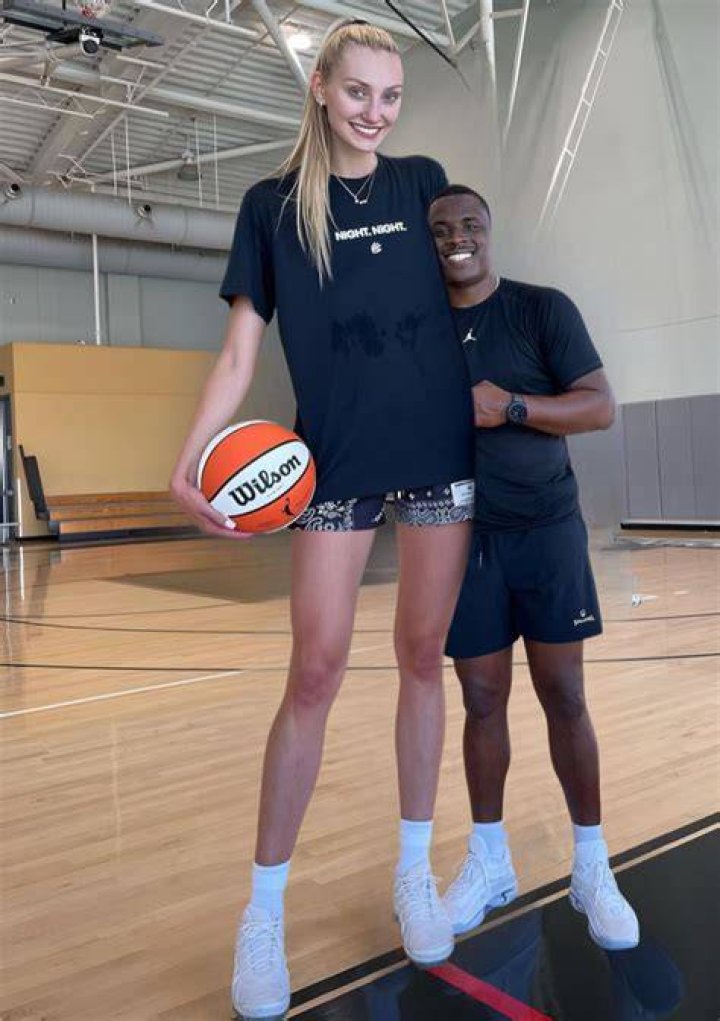 Unpacking Cameron Brink's Stature: How Tall Is She, Really?