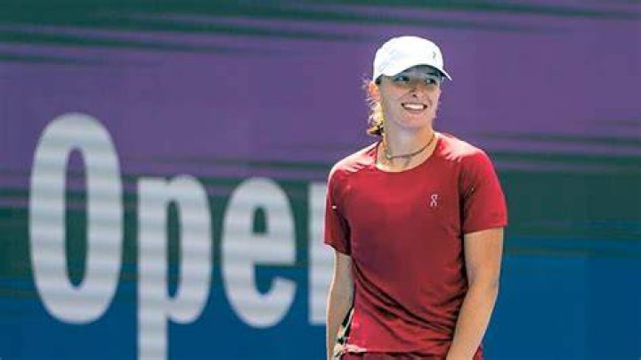 Unpacking Iga Swiatek's Training Routine: How a Champion Prepares