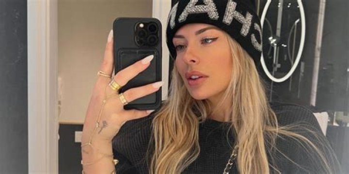 Unpacking the Buzz: What Corinna Kopf Fapello Means in the Digital World
