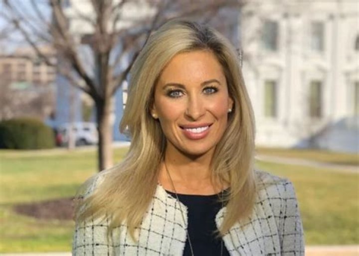 Unpacking the Query: What's the Buzz Around Jenn Pellegrino Age?