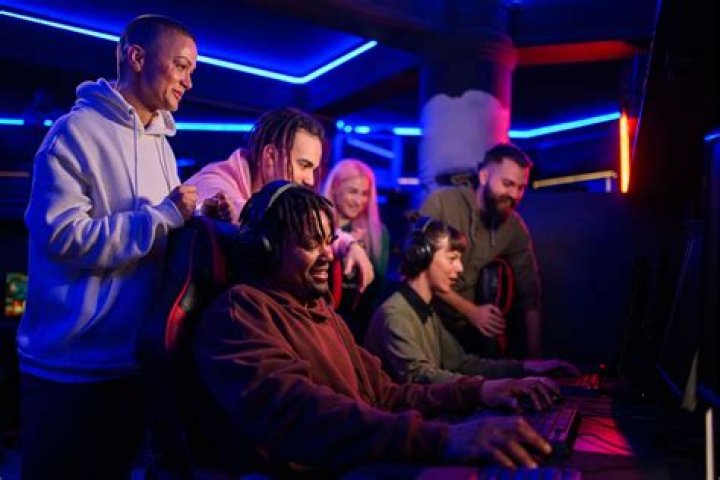 Unpacking the World of angleboys: Strategies, Skins, and Online Gaming Challenges