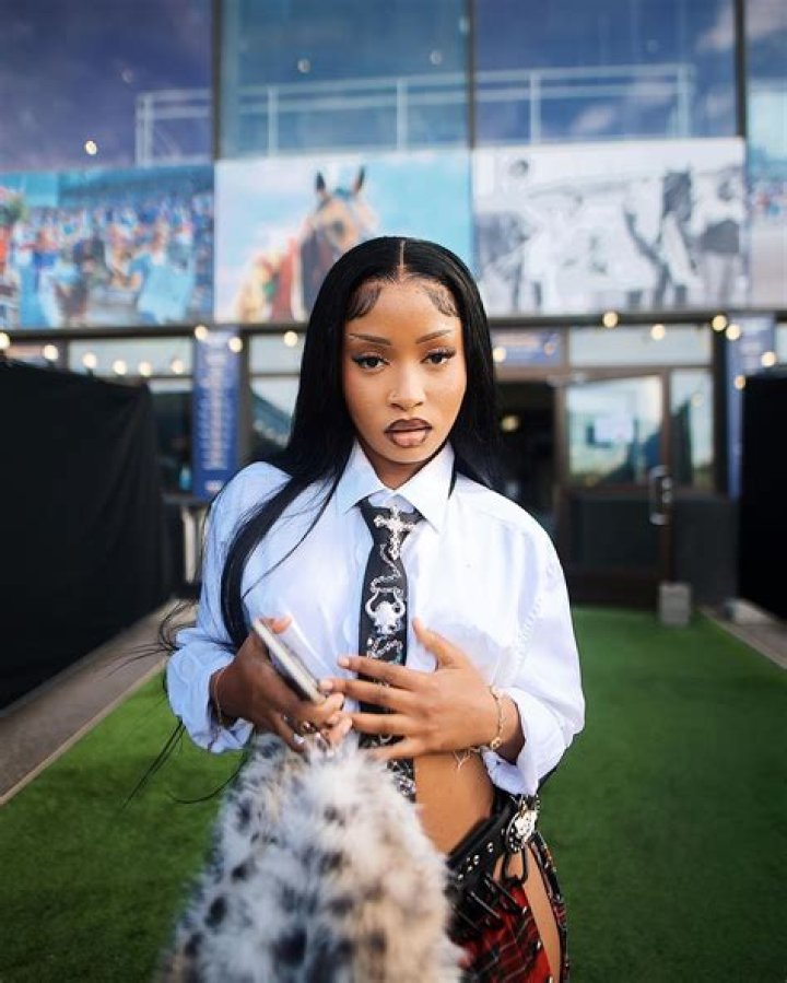 Unpacking Uncle Waffles Gender: What Her Stage Name Really Means