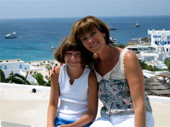 What Did Roz Varon's Daughter Die From Cancer: A Comprehensive Exploration