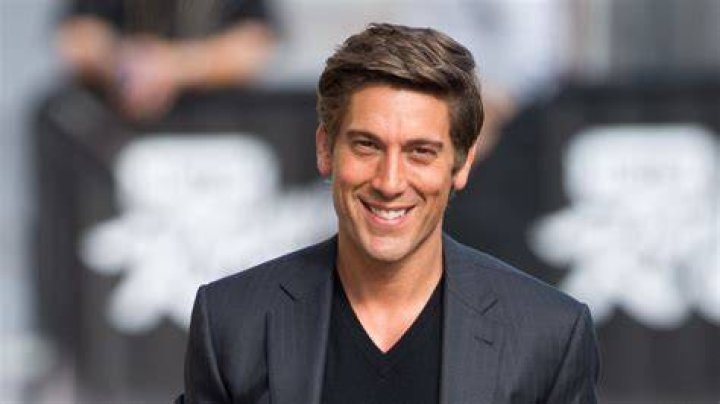 Where Does the Muir Family Live? A Deep Dive into David Muir's Homes and Family Roots