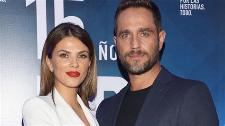 Who is Margarita Muñoz Married To? Unraveling a Name and a Delicious Mystery