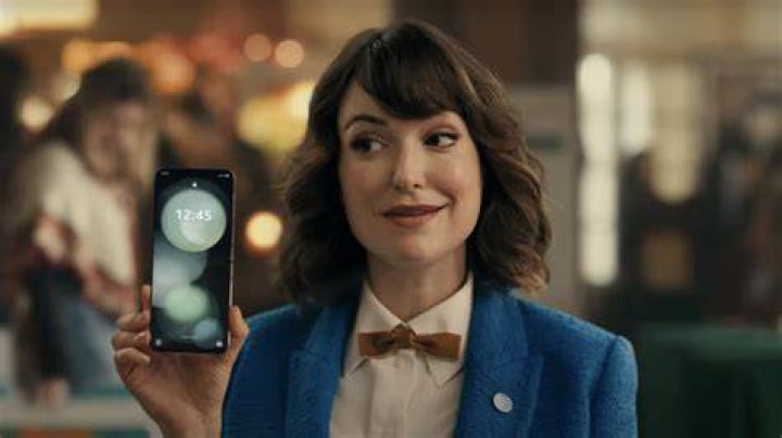 Who is the Girl in the New AT&T Commercial? Discover the Familiar Face