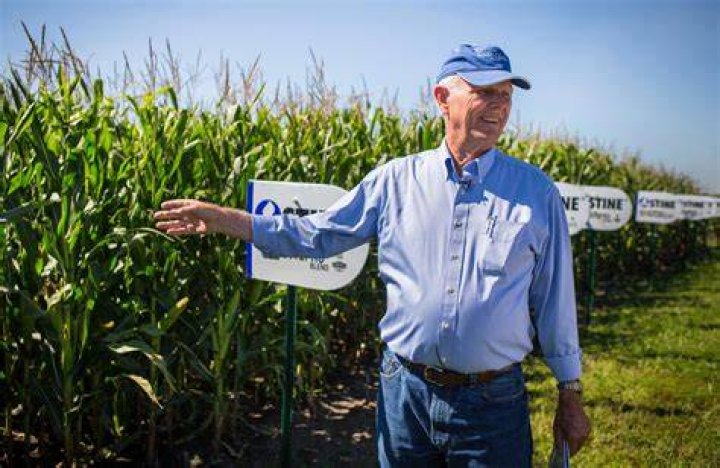 Who is the One Billionaire That Lives in Iowa?